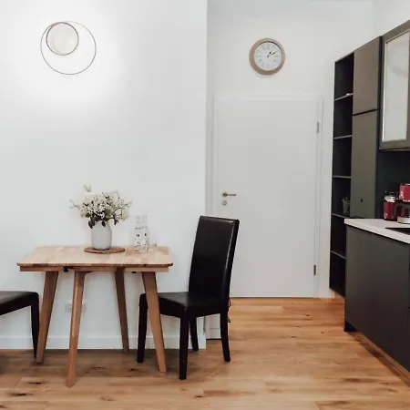 Apartment Gemuetliches Gaestezimmer *