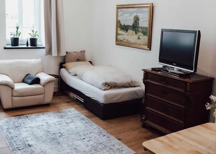 Gemuetliches Gaestezimmer *